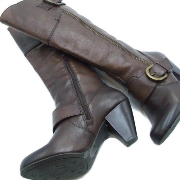 Arturo Chiang | size 7.5 | At-Vera heeled leather brown boots - Picture 5 of 13